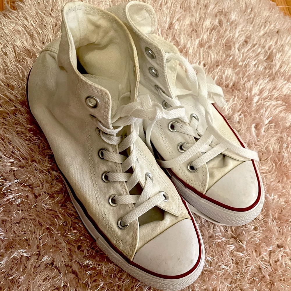 White High Top Converse Sneakers size:8